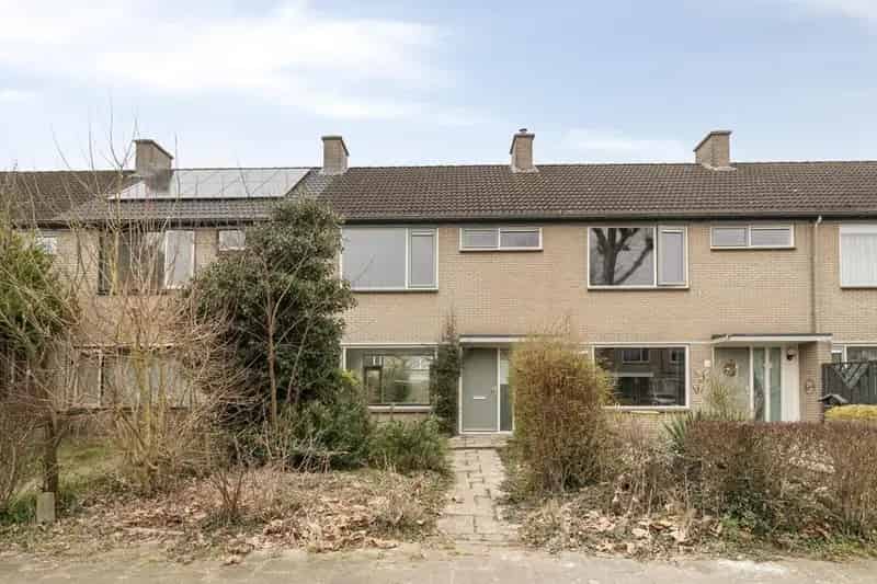 Gezinswoning Vredenburg Arnhem 4 slaapkamers diepe tuin