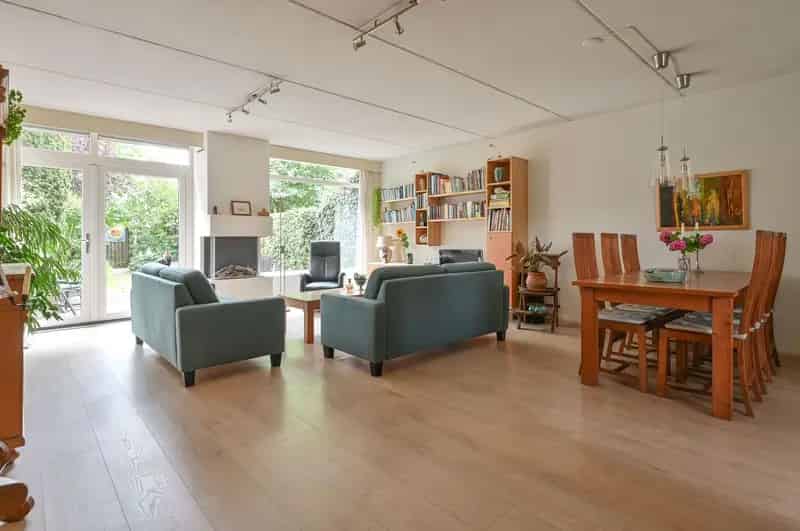 Huis te koop Huizen: Ruime gezinswoning 4 slaapkamers