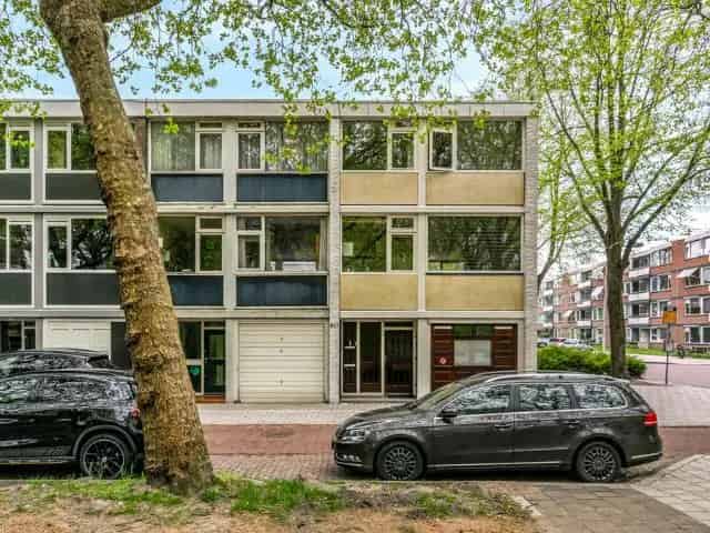 Drive in hoekwoning Amsterdam Buitenveldert 5 slaapkamers