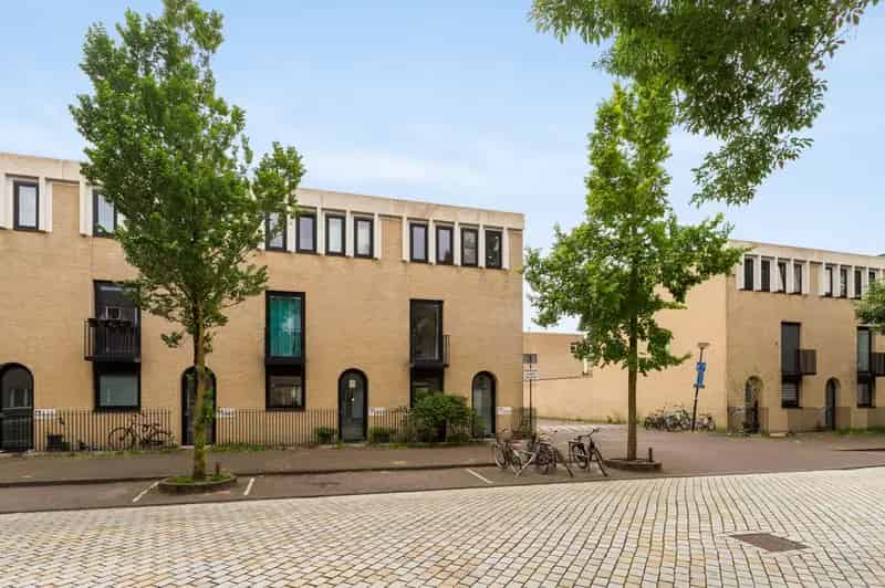 Huis te koop IJburg 4 slaapkamers 132m2 tuin parkeerplaats