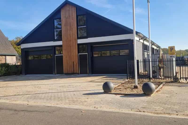Bedrijfshal te huur Diepenveen 121m² energieneutraal