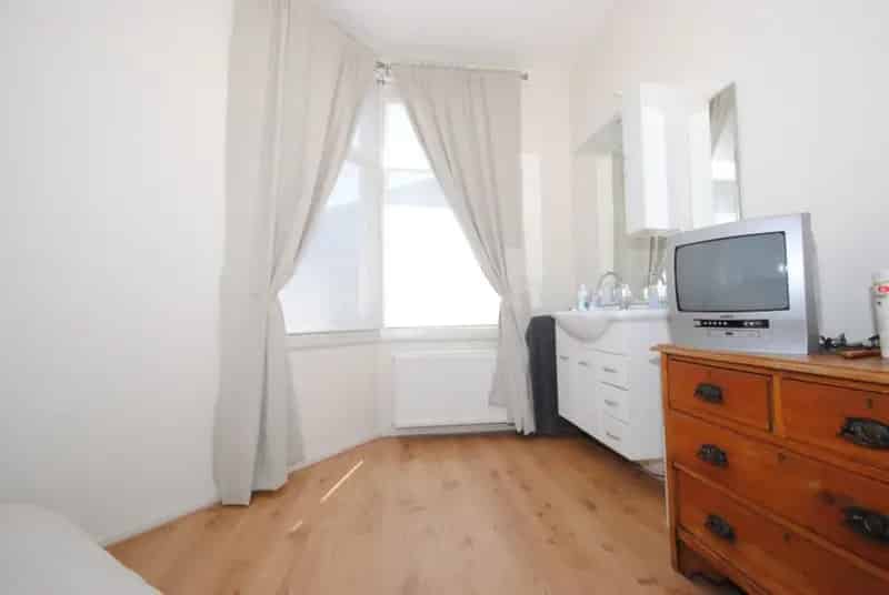Gerenoveerd 3-kamer appartement Den Haag Wilgstraat