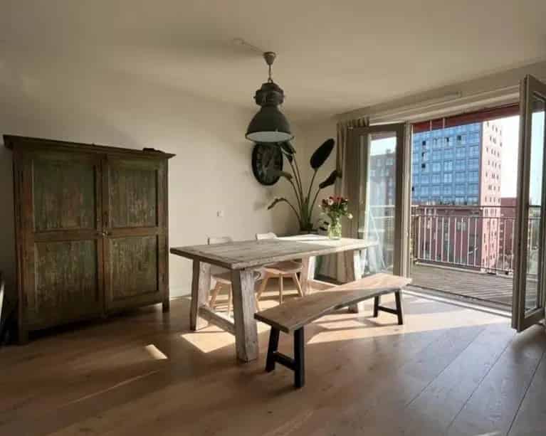 Appartement Zaandam 90m2 Balkon Parkeerplaats Gemeubileerd