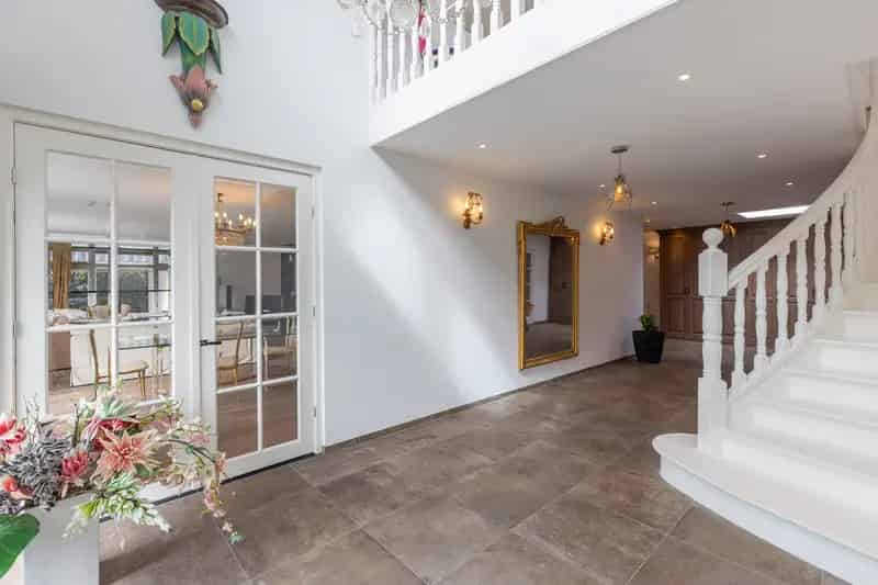 Paardenhouderij met Luxe Bedrijfswoning te koop Naarden
