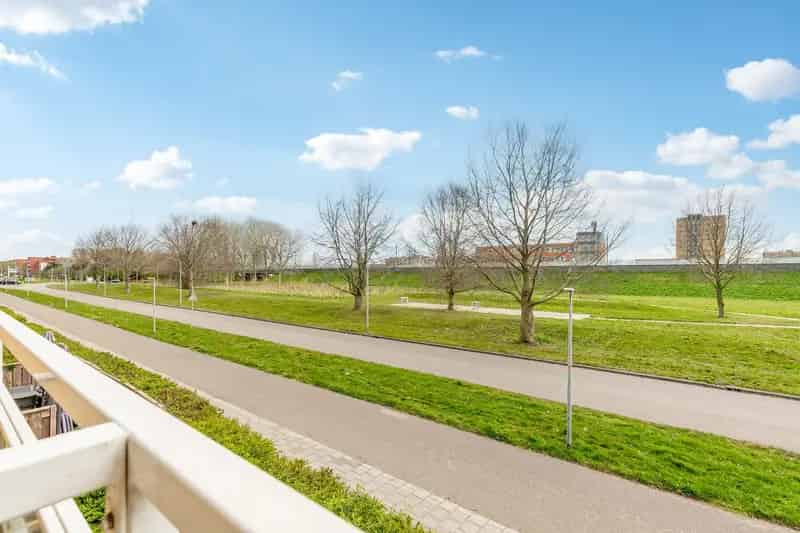 Appartement te koop Almere Buiten 2 slaapkamers balkon berging