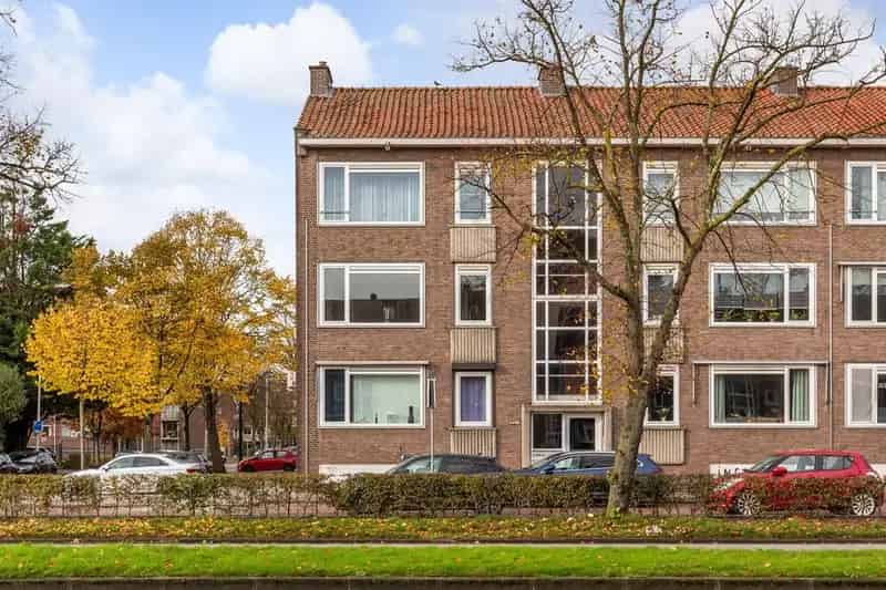 3 Kamer Appartement Rotterdam - Instapklaar gerenoveerd appartement