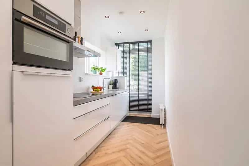 Jaren 30 Hoekwoning Rotterdam Vreewijk Ruime Tuin Modern Gerenoveerd