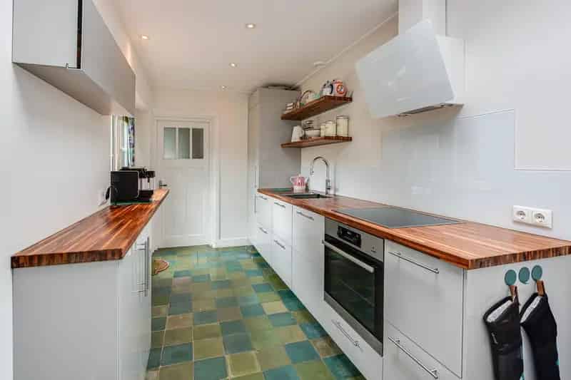 Huis te koop Baarn: karakteristieke hoekwoning met tuin