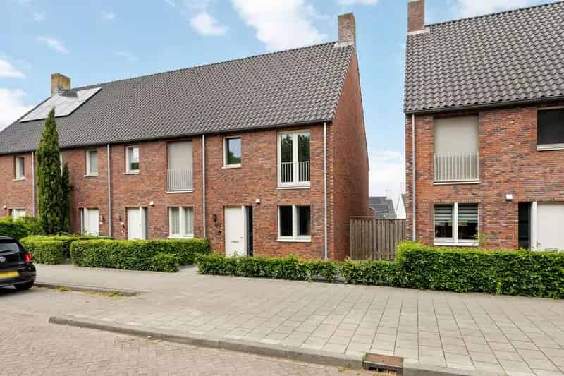 Huis te koop Veghel Rembrandtlaan 4 slaapkamers moderne keuken