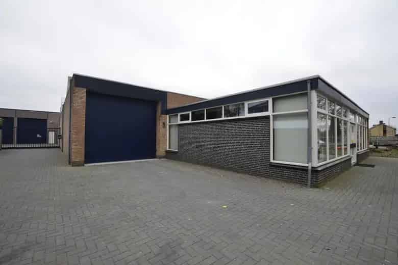 60m2 Bedrijfsruimte te Huur Helmond