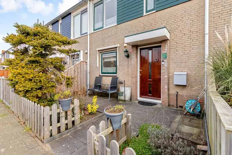 Huis te koop Almere Kruidenwijk 3 slaapkamers tuin
