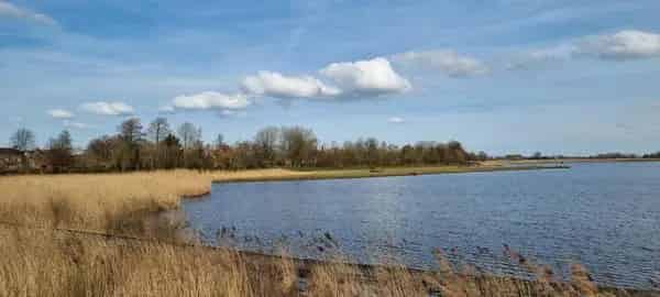 Uniek gerenoveerd huis aan het water met 3 slaapkamers