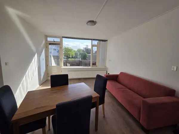 2 Kamer Appartement nabij Winkelcentrum De Spinne