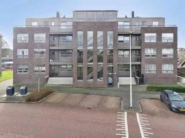 Driekamerappartement Alphen aan den Rijn Centrum Eigen Parkeerplaats
