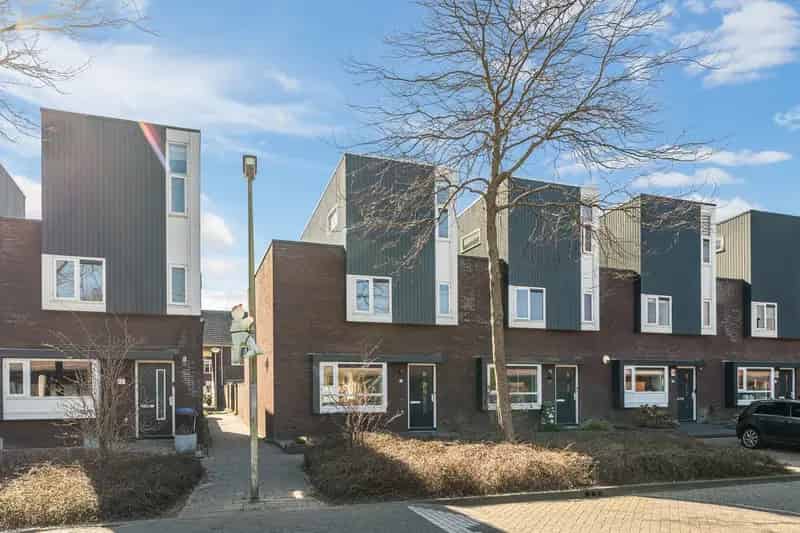 Huis te koop Purmerend Weidevenne 4 slaapkamers 133m2 tuin zuid