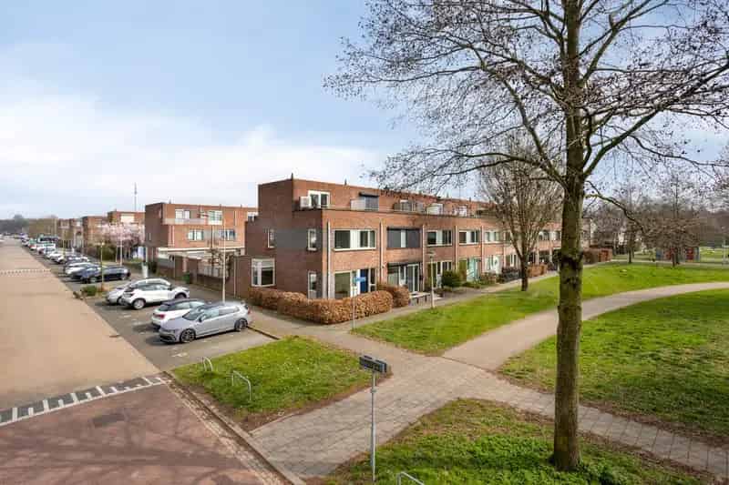 Huis te koop Arnhem Rijkerswoerd: Instapklare hoekwoning met tuin