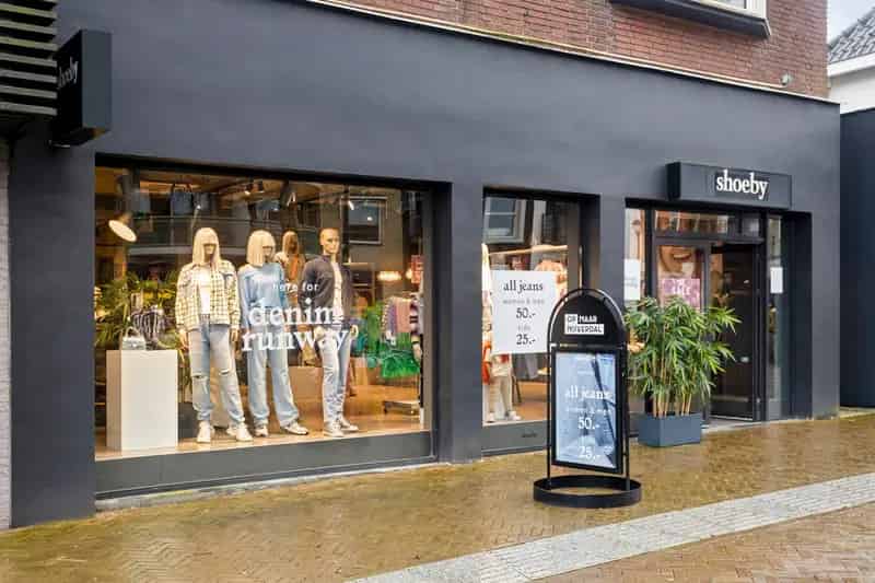Winkelpand met bovenwoning te koop in Nijverdal Grotestraat 105a