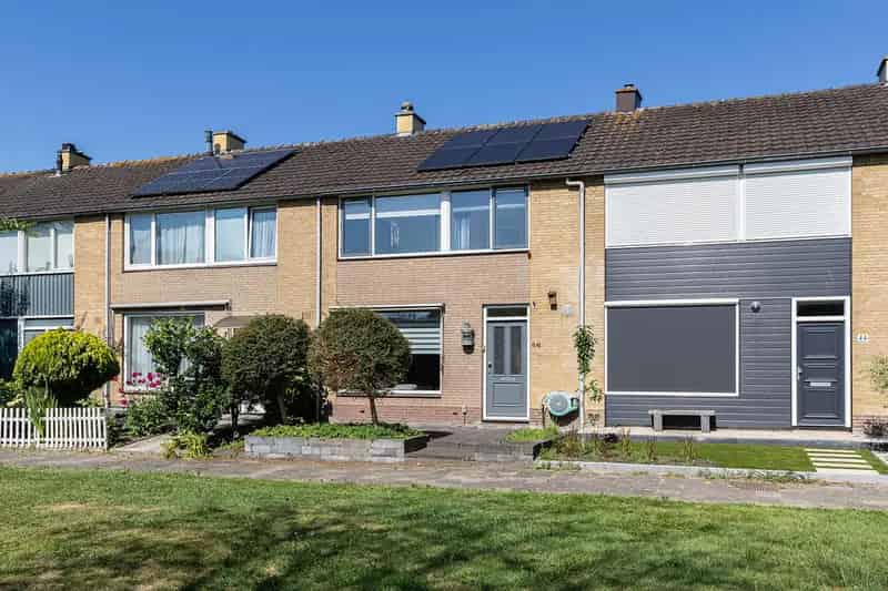 Royale Eengezinswoning De Kooy 4 slaapkamers Tuin Zonnepanelen