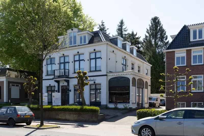 Kantoorvilla Soest te Koop 304m2 Kantoor 117m2 Penthouse