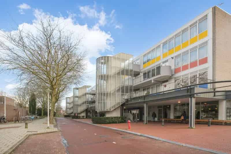 Ruim 3 Kamer Appartement Amsterdam Ruiseveenpad