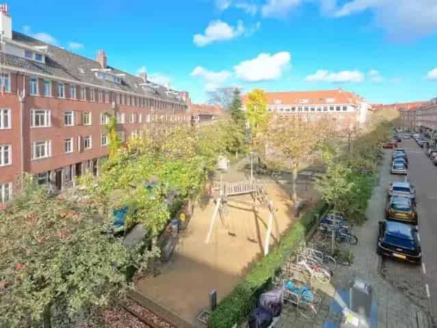 Benedenwoning Amsterdam West  73m2 Royale Tuin 90m2