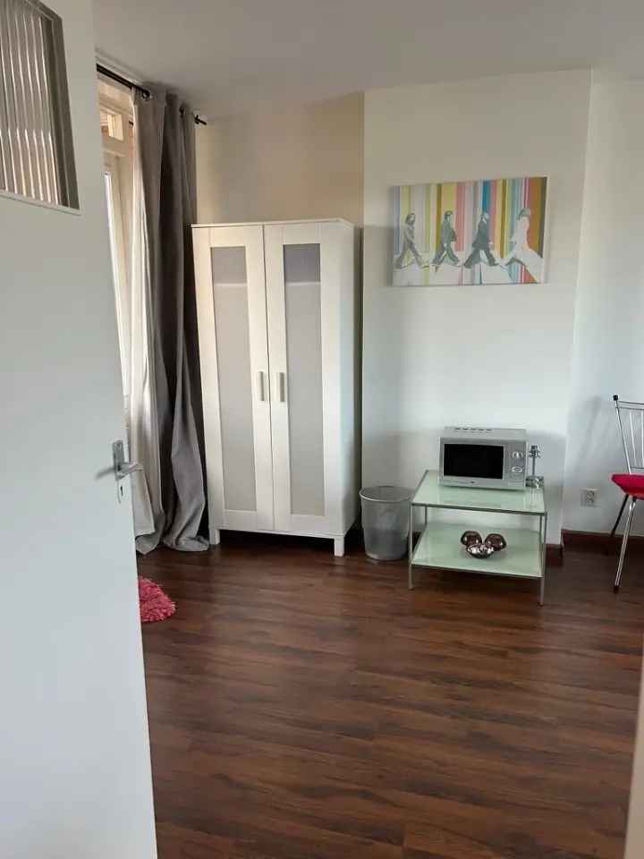 30 m2 furnished studio room