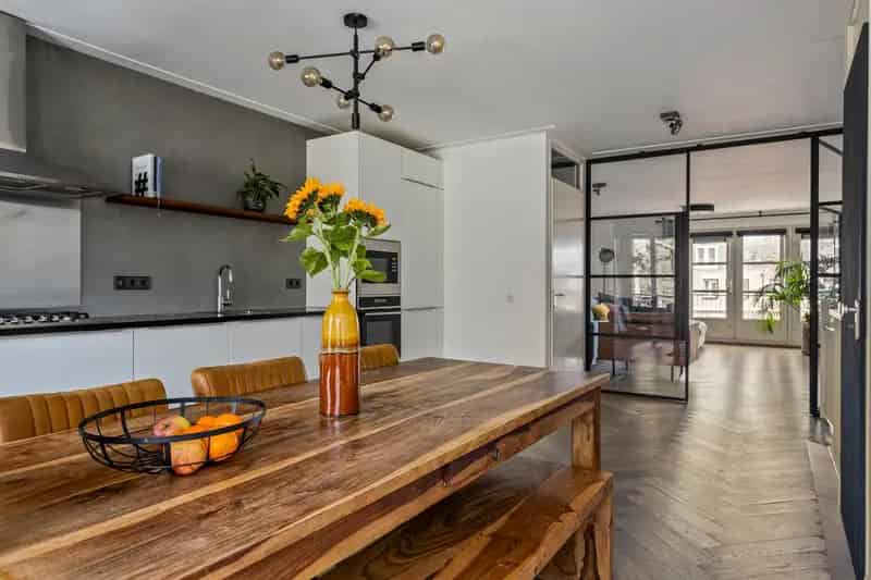 Modern Appartement Noorderhof Amsterdam 2 slaapkamers tuin balkon