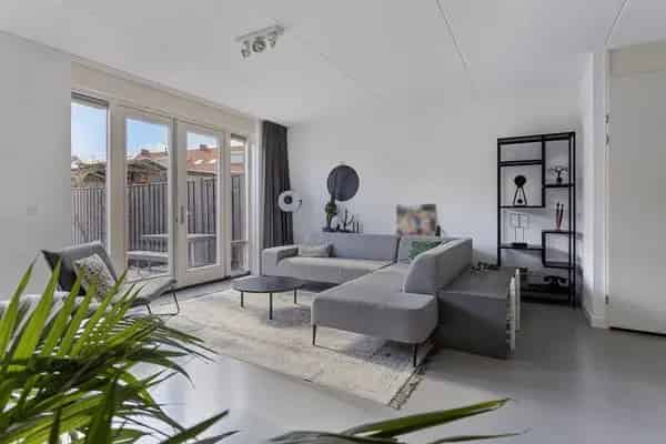 Te Koop: Ruime Tussenwoning 3 Slaapkamers Hof van Vreeburch