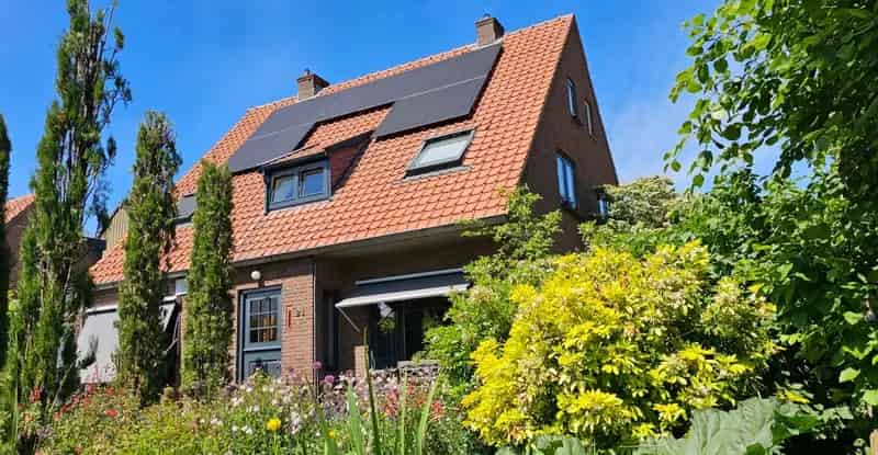 Jaren 30 woning te Leersum met tuin en bijgebouw