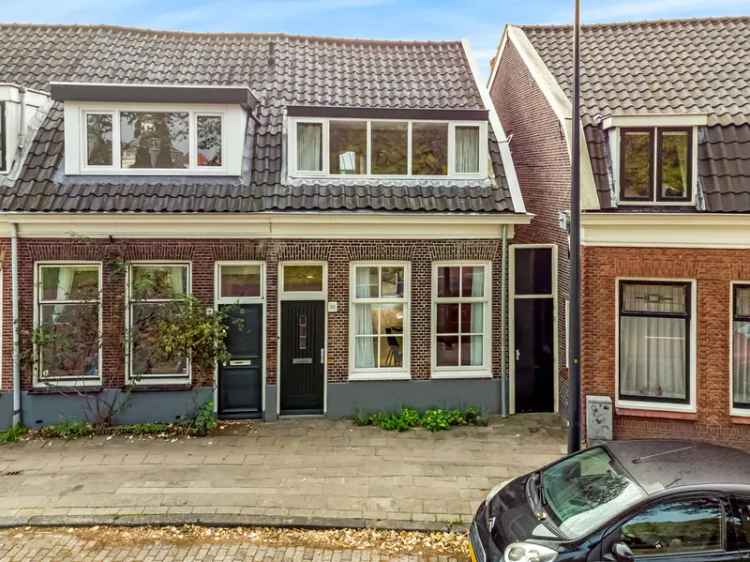 Eengezinswoning Te Koop in Leiden, Zuid-Holland