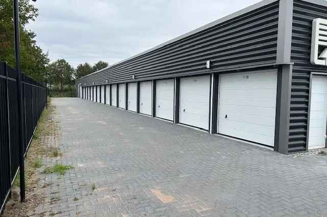 Garagebox Stadskanaal | Zoek garageboxen te koop: Tinnegieter 11 50 9502 EX Stadskanaal [funda in business]