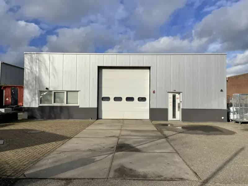 Bedrijfsruimte te huur Aalsmeer 330m2 Opslag Werkplaats Kantoor