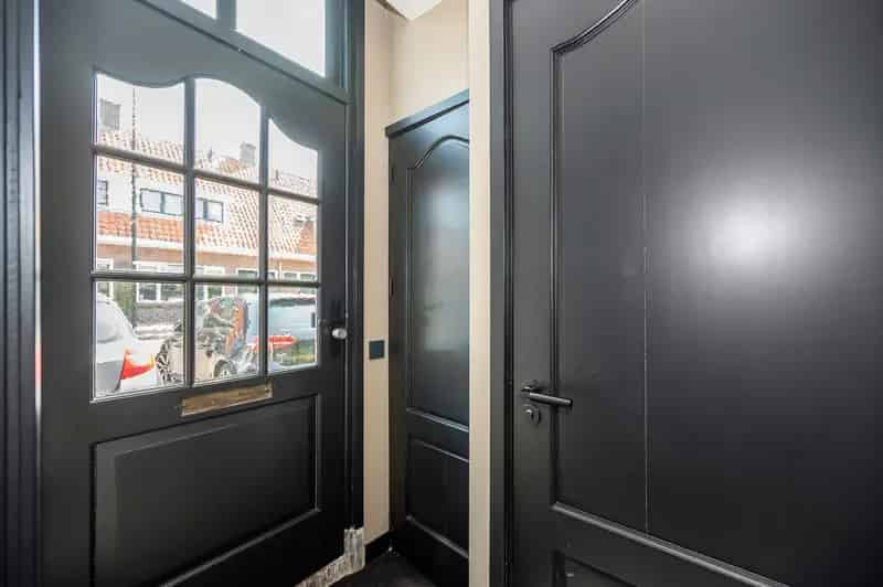 Stadswoning met nieuwe keuken en badkamer nabij centrum