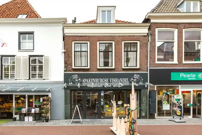 Belegging Woerden Centrum: Winkelruimte met Bovenwoningen