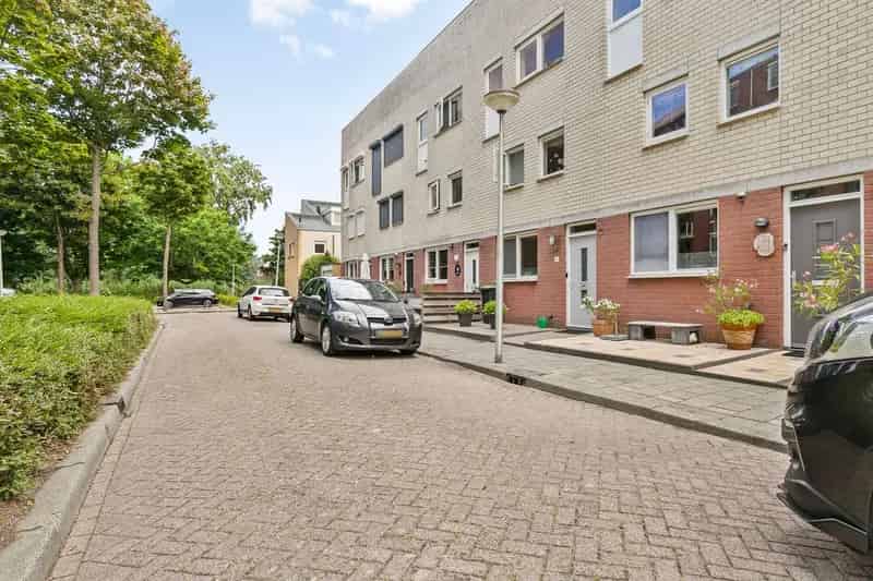 Huis te koop Spijkenisse Groenewoud Ruime eengezinswoning 4 slaapkamers