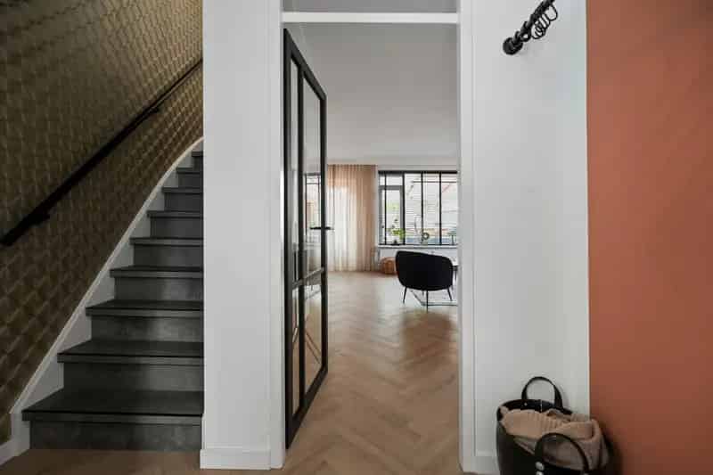 Gezinswoning Julianadorp 4 slaapkamers moderne keuken badkamer