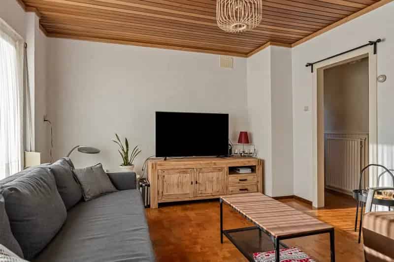 Huis te koop Made: Knusse halfvrijstaande woning voor starters