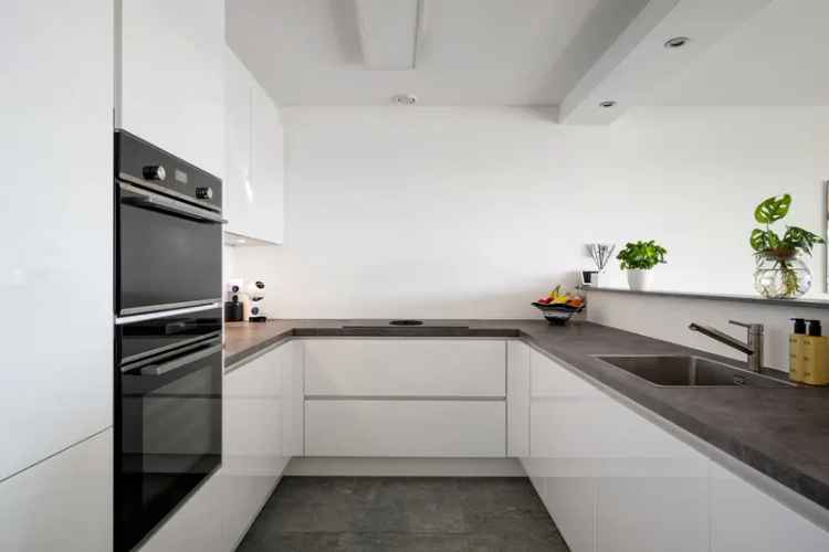Penthouse te koop Poortugaal 163m2 3 slaapkamers balkon