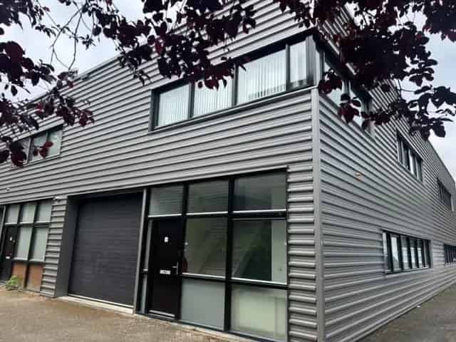 Bedrijfshal te huur Utrecht Nieuw Overvecht 110m2