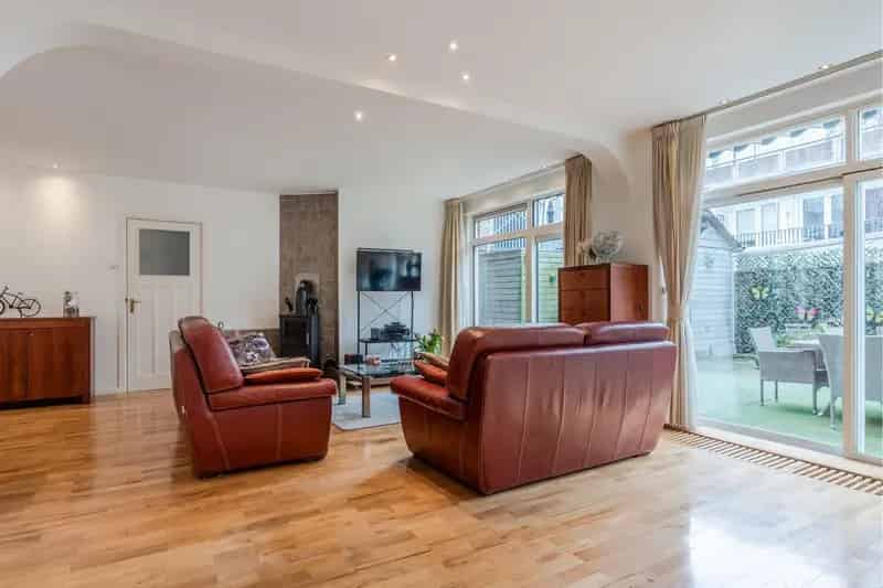 Ruime Parterre Woning 5 Slaapkamers Grote Tuin Den Haag