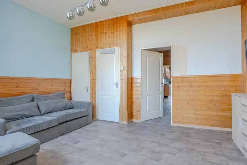 Herenhuis Oud Charlois Ruime Bovenwoning met Potentie