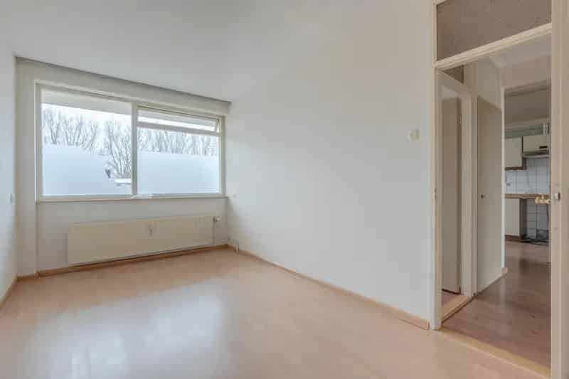 Ruim appartement met lift nabij winkels en park