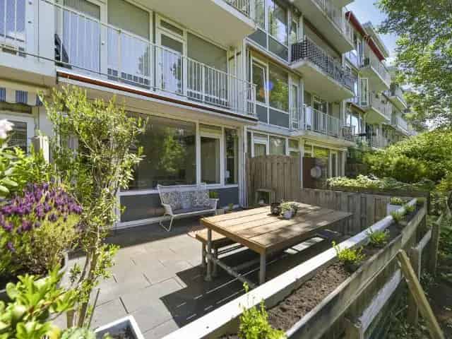 Appartement te koop Buitenveldert 46m2 tuin