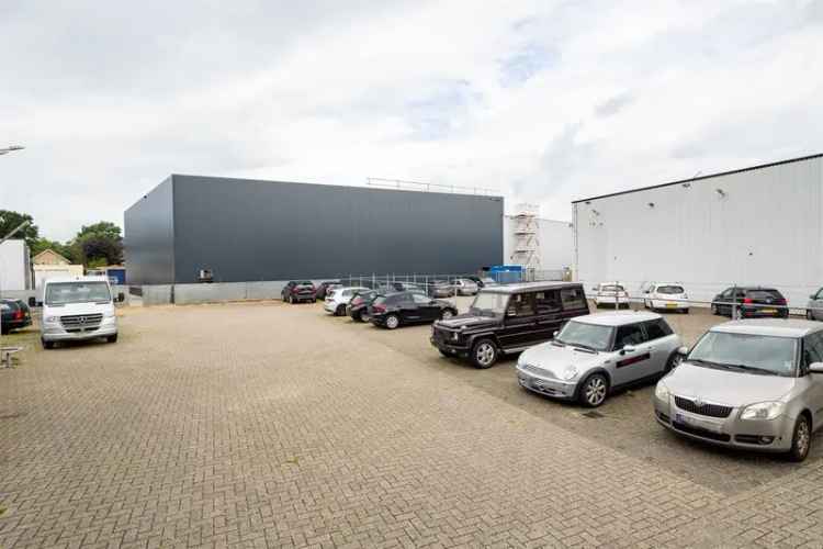 Kantoor Almelo | Zoek kantoren te huur: Twentepoort West 11 7609 RD Almelo [funda in business]