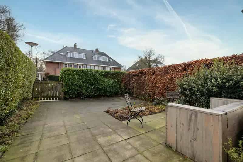 Huis te koop Naarden: Ruime 6 slaapkamer villa Rembrandtkwartier