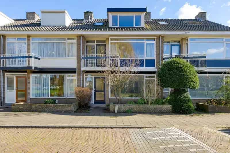 Ruime 6 Kamerwoning Voorschoten Nabij NS Station