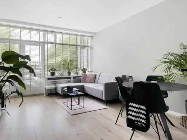 Te Koop: Ruime 4-Kamer Maisonnette in Crabbehof Dordrecht