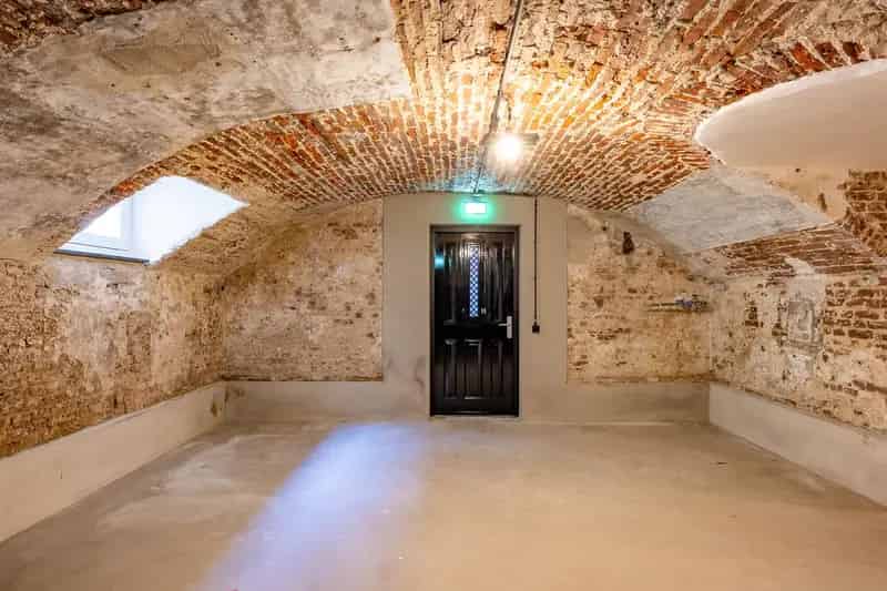 Bedrijfshal Venray te huur: Kelderruimte 112m²