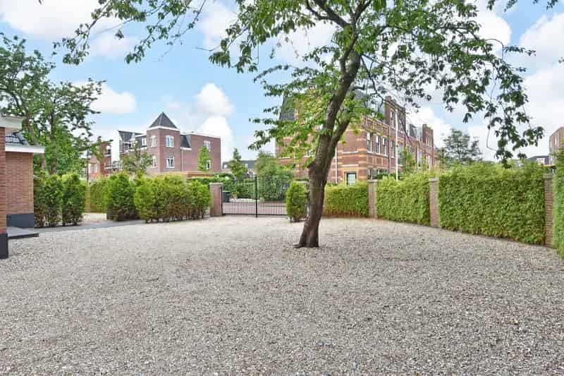 Huis te koop Boomaweg Den Haag: Vrijstaand aan het water