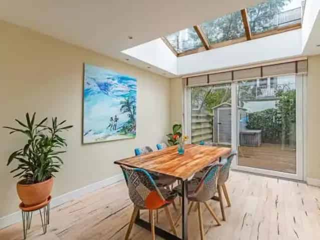 Ruime benedenwoning Baarsjes 3 slaapkamers tuin